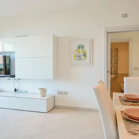 Apt. 4 * Cirella